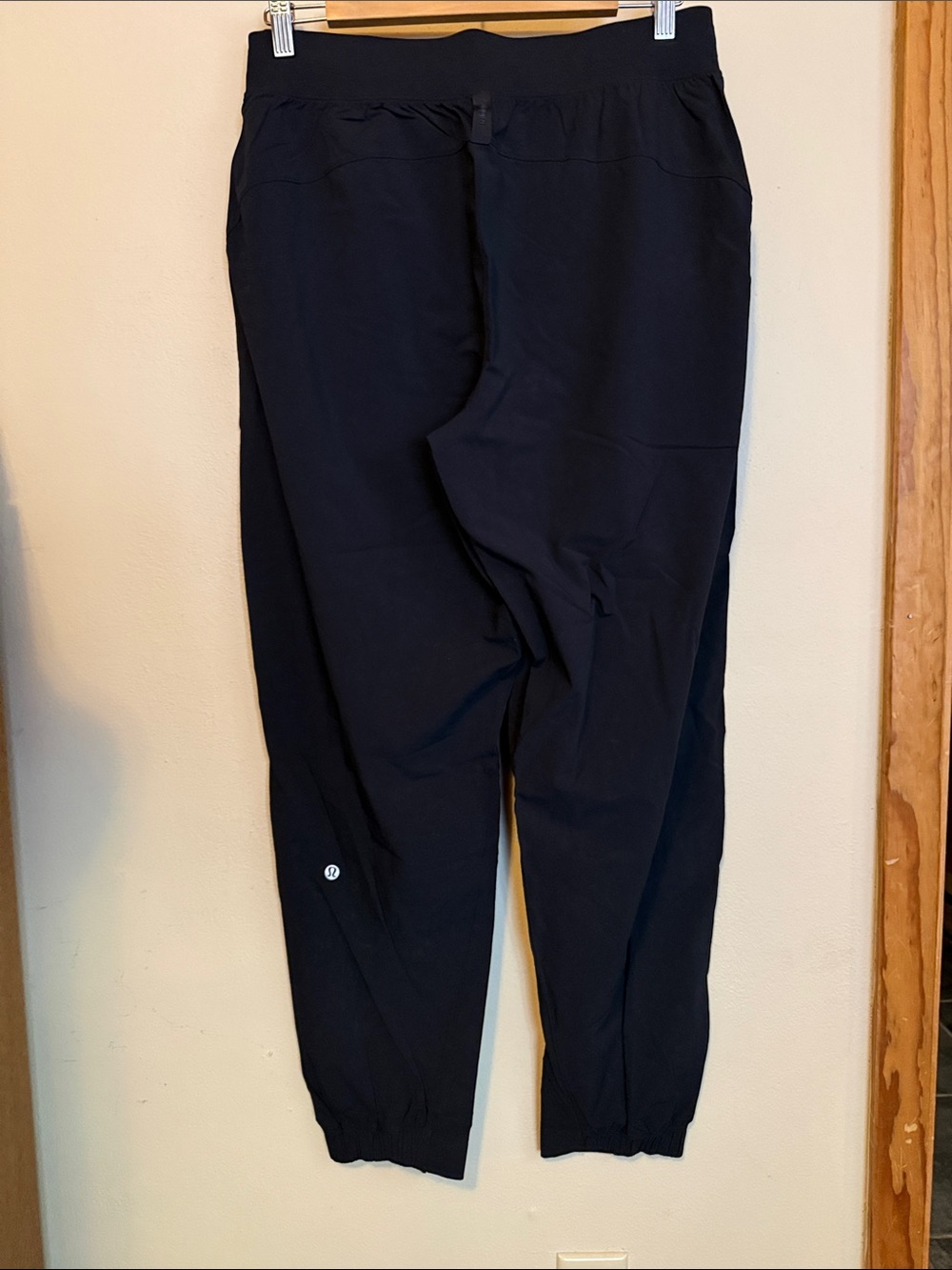 lululemon athletica Women’s License to Train High Rise Pant, Size 10 - Picture 2 of 4